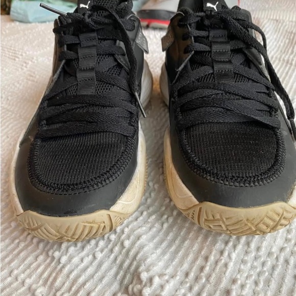 Puma Black Sneakers Sleek Design Comfort - Picture 4 of 8